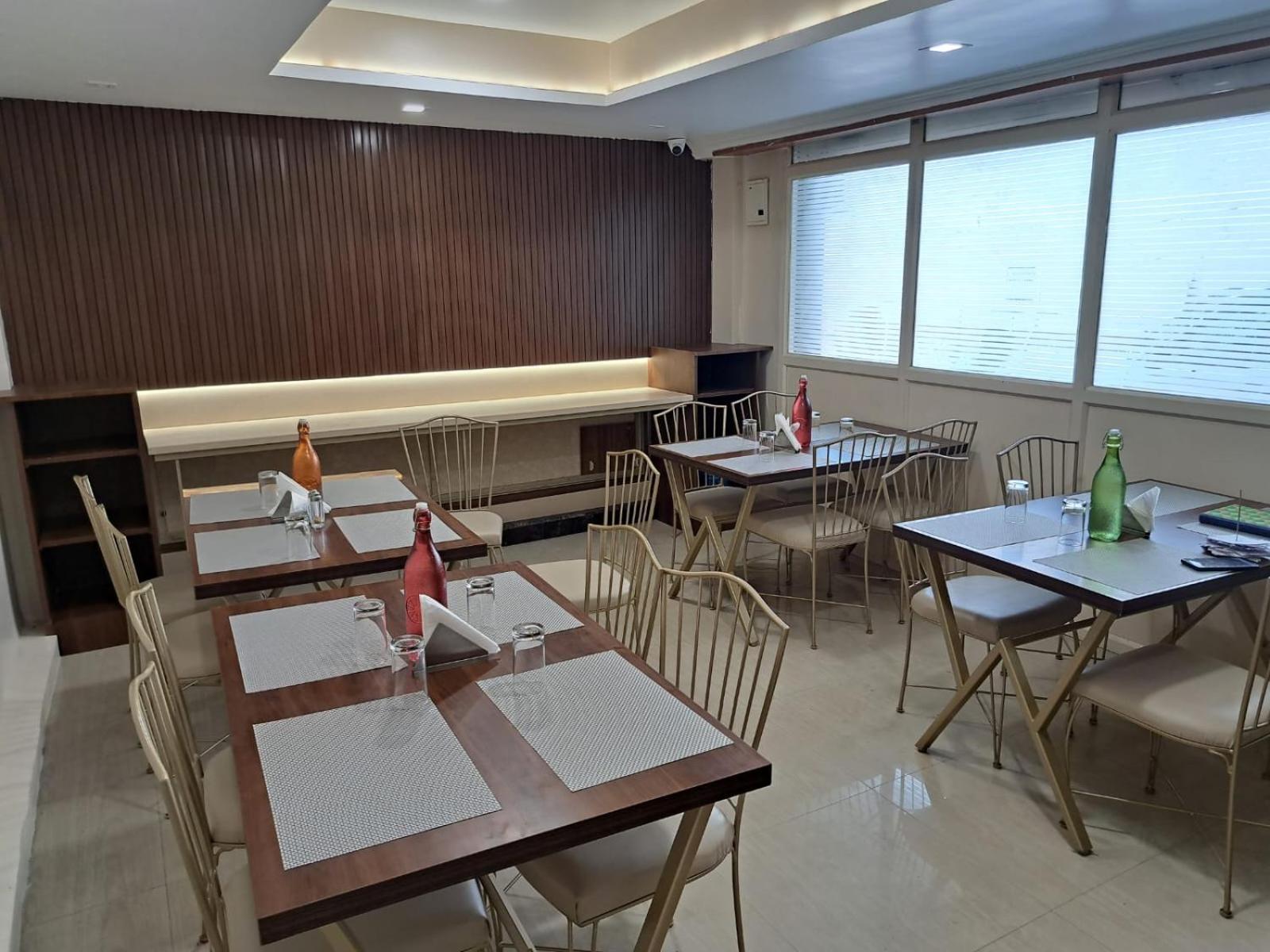 Hotel Mk Grand, Varanasi